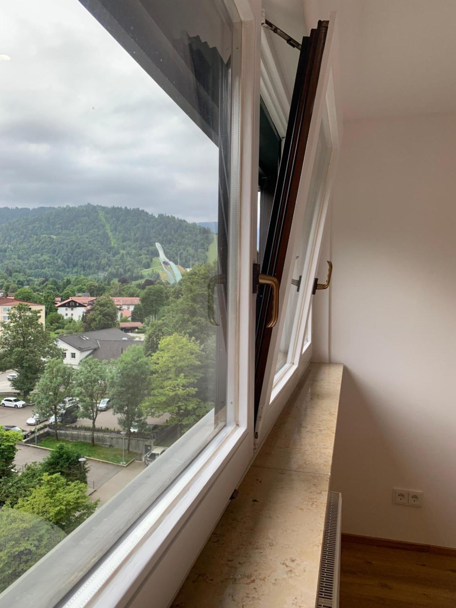 Apartamento Dachterrasse Panorama-Glueck II Garmisch-Partenkirchen Exterior foto